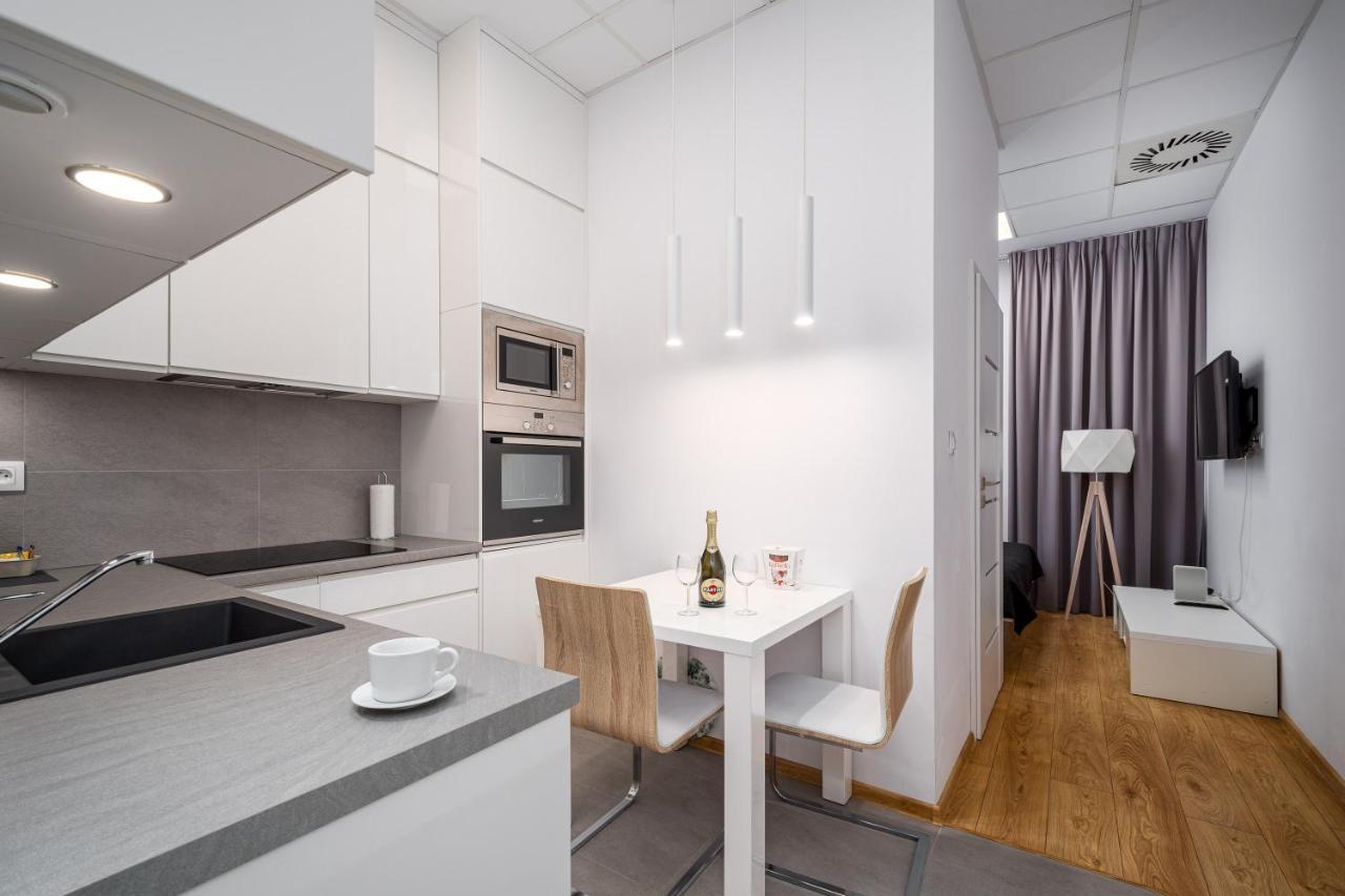 Varsovla Apartments Eksteriør bilde