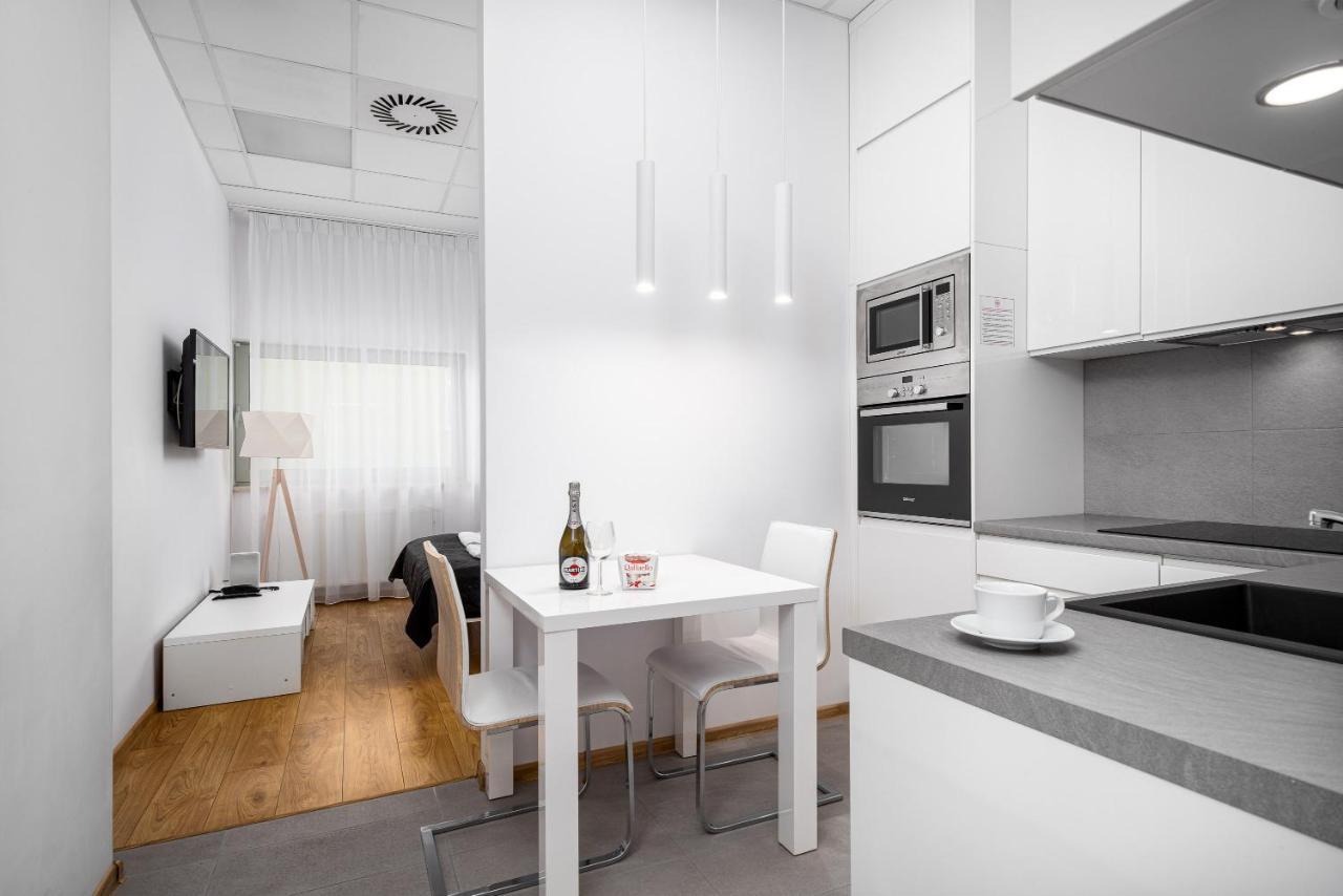 Varsovla Apartments Eksteriør bilde